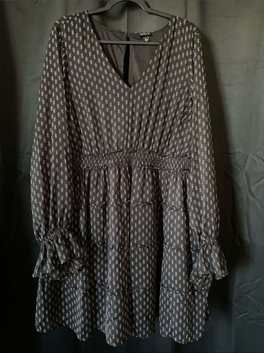 Torrid Black Printed Tiered V-Neck Long Sleeve Dress with Ruffles